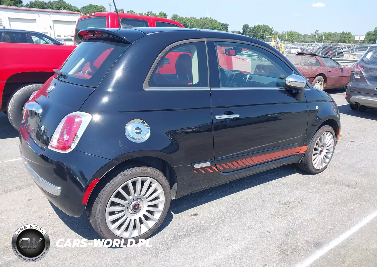 2017 Fiat 500 Lounge VIN:3C3CFFCR9HT584068 - 4