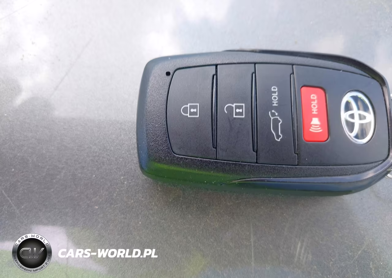 2026 Toyota Land Cruiser VIN:JTEABFAJ7TK052576 - 11