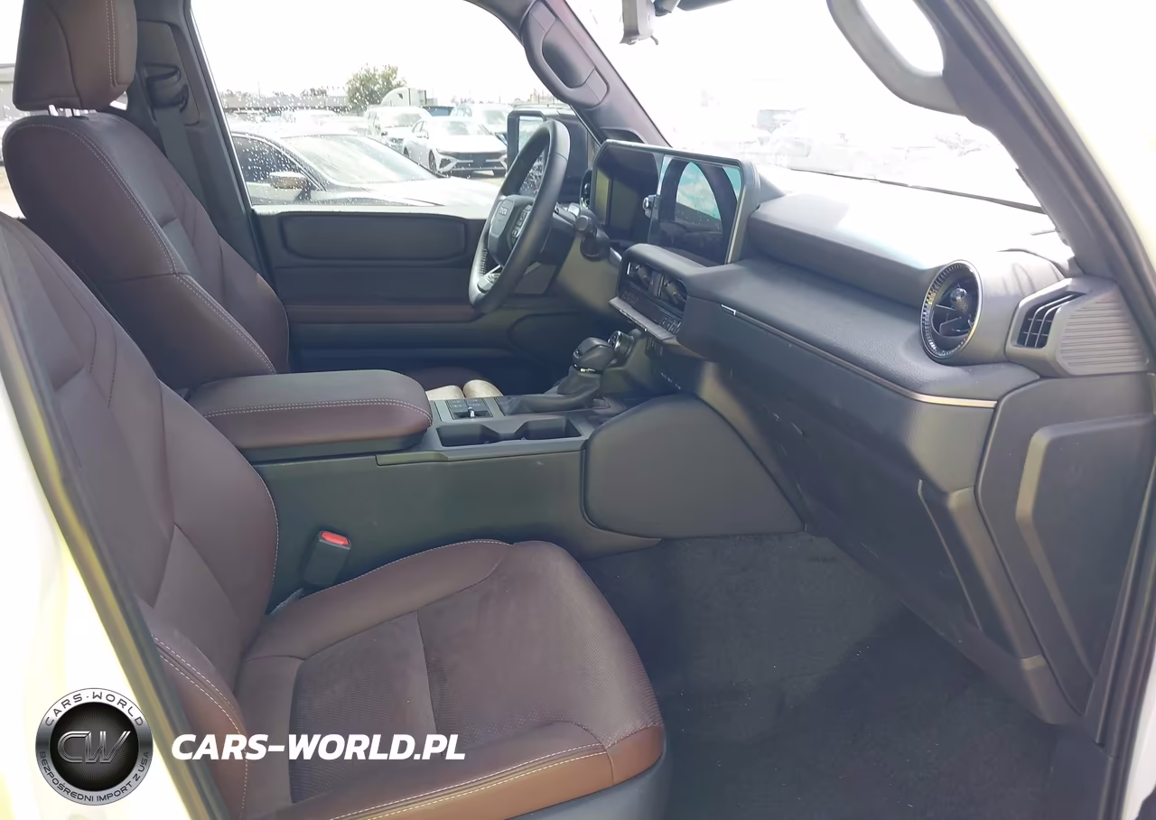 2026 Toyota Land Cruiser VIN:JTEABFAJ7TK052576 - 5