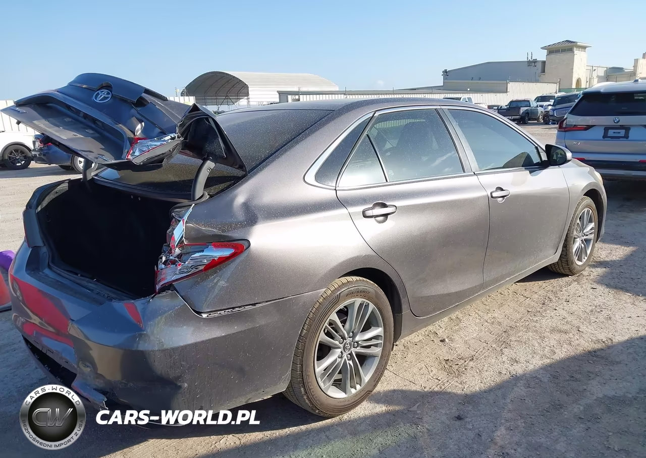 2016 Toyota Camry Se VIN:4T1BF1FK9GU194354 - 4