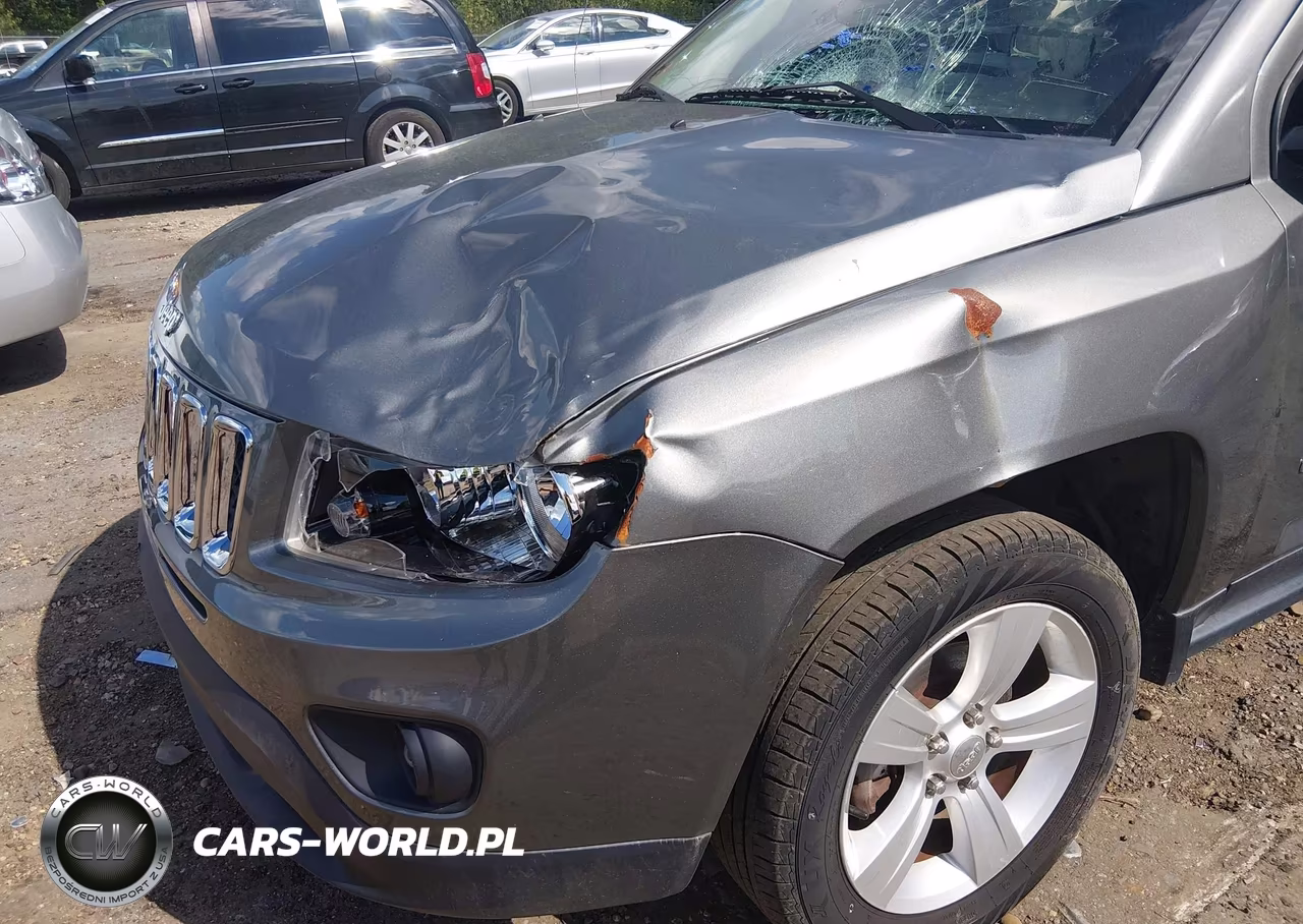2014 Jeep Compass Sport VIN:1C4NJCBA2ED504169 - 6