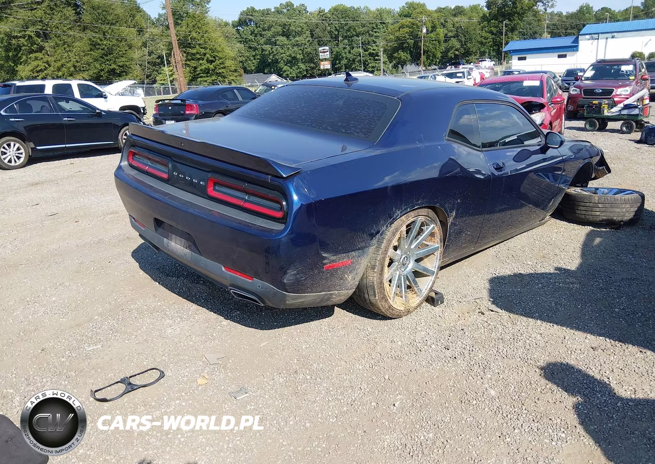 2017 Dodge Challenger Sxt Plus VIN:2C3CDZAG4HH550718 - 4