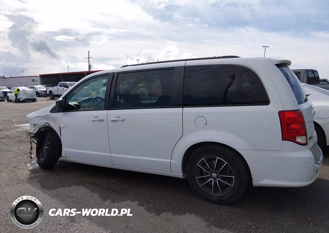 2018 Dodge Grand Caravan Gt VIN:2C4RDGEG2JR146675 - 15