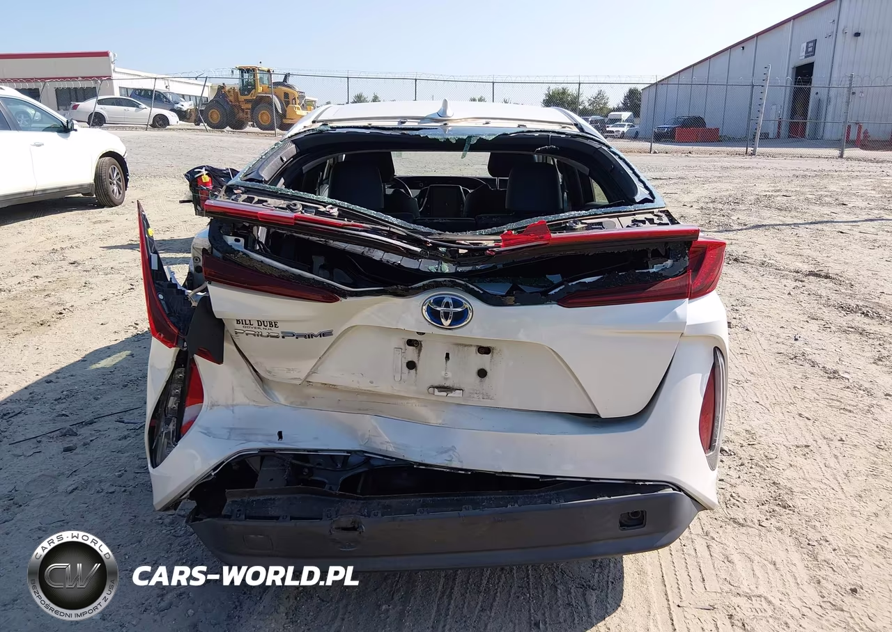 2017 Toyota Prius Prime Premium VIN:JTDKARFP0H3002467 - 16