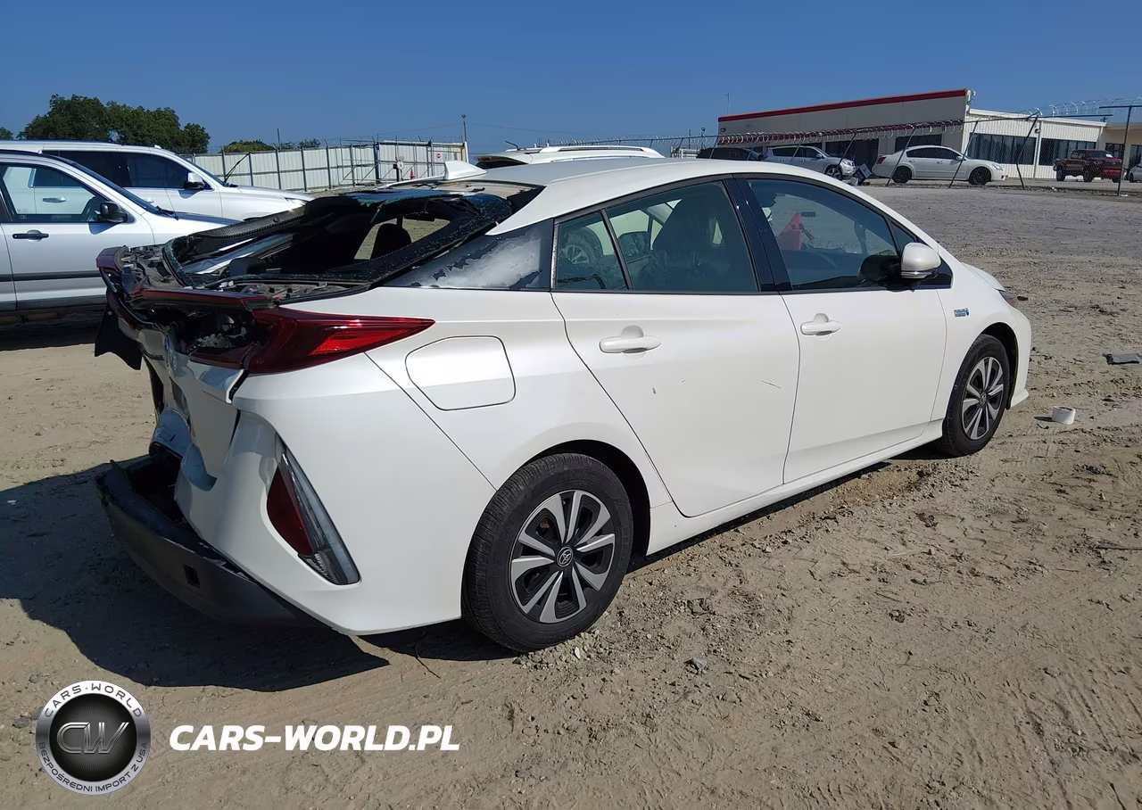 2017 Toyota Prius Prime Premium VIN:JTDKARFP0H3002467 - 4