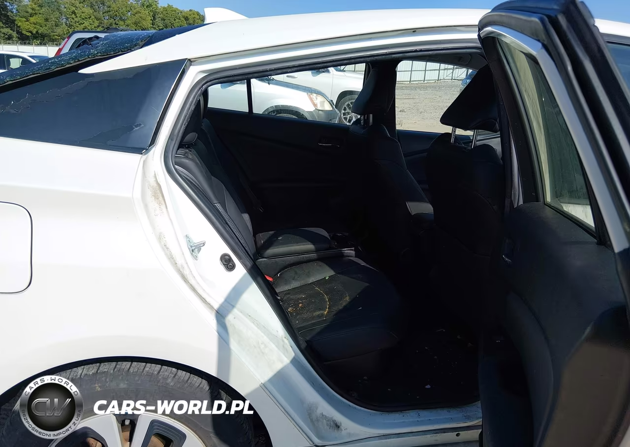 2017 Toyota Prius Prime Premium VIN:JTDKARFP0H3002467 - 8