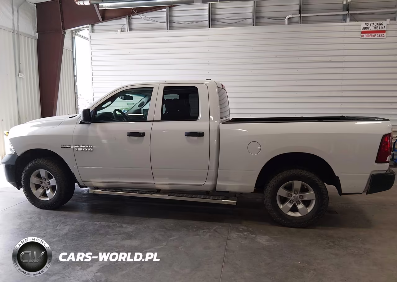 2016 Ram 1500 Tradesman VIN:1C6RR7FT2GS288861 - 14