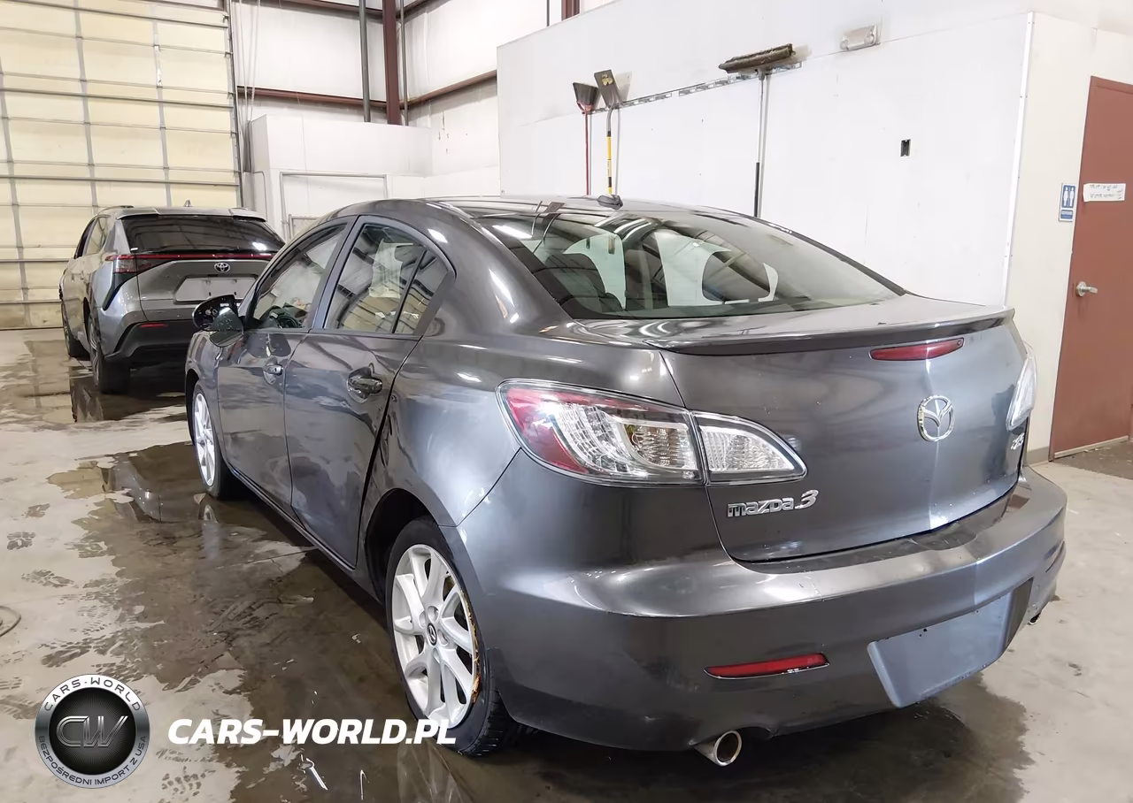 2013 Mazda Mazda3 S Grand Touring VIN:JM1BL1W9XD1748475 - 3