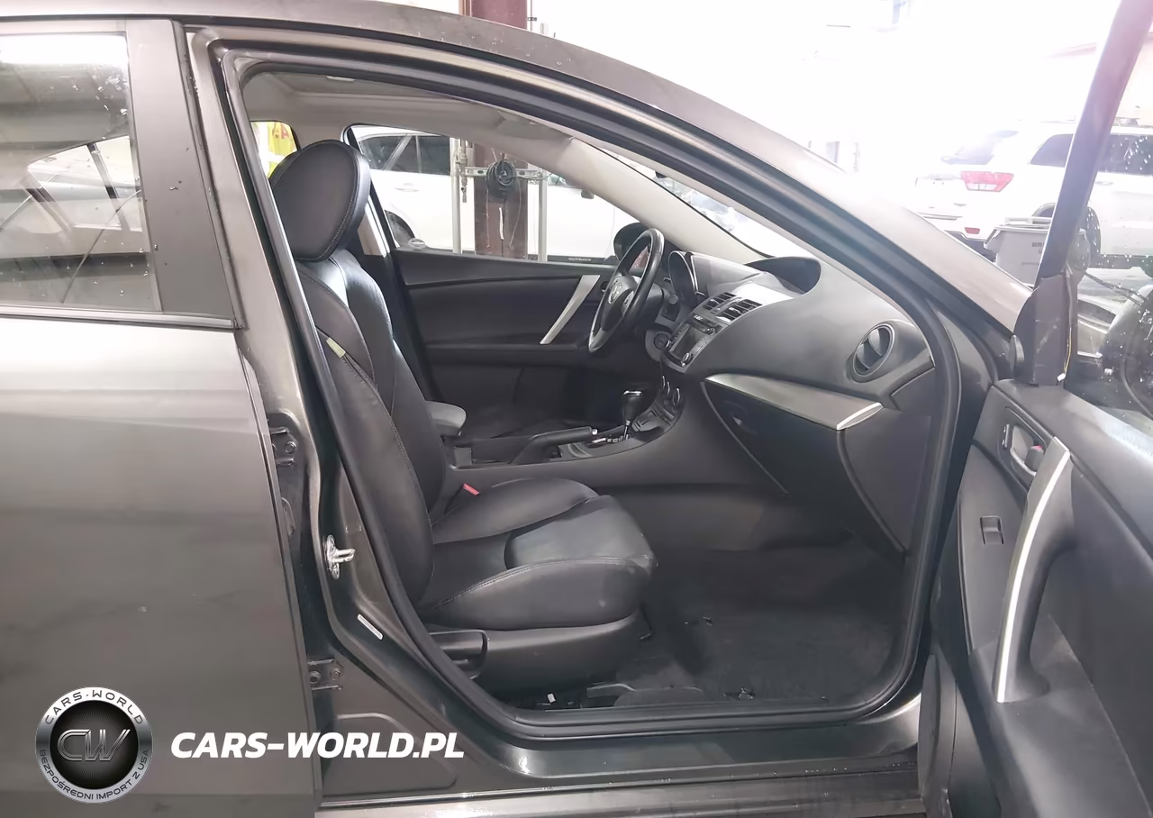 2013 Mazda Mazda3 S Grand Touring VIN:JM1BL1W9XD1748475 - 5