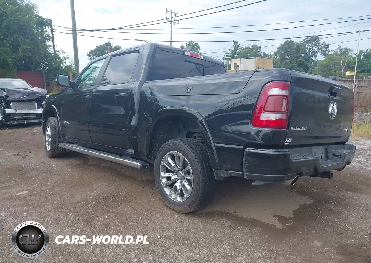 2019 Ram 1500 Laramie 4X4 5'7 Box VIN:1C6SRFJT1KN766911 - 3