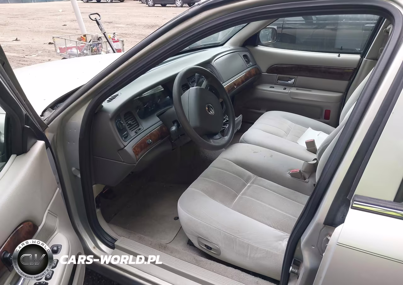 2007 Mercury Grand Marquis Gs VIN:2MEFM74V97X613337 - 9