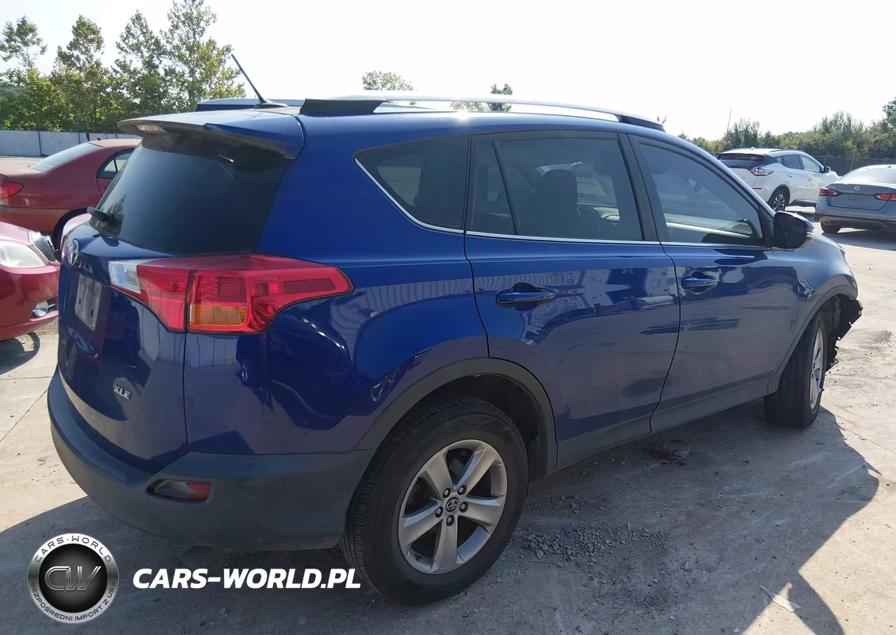 2015 Toyota Rav4 Xle VIN:2T3WFREV2FW147037 - 3
