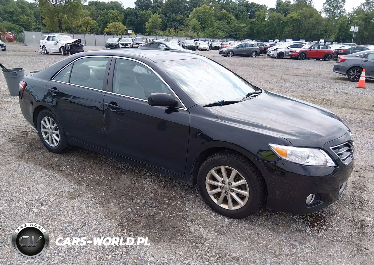 2011 Toyota Camry Xle V6 – zdjęcie 1 z 14