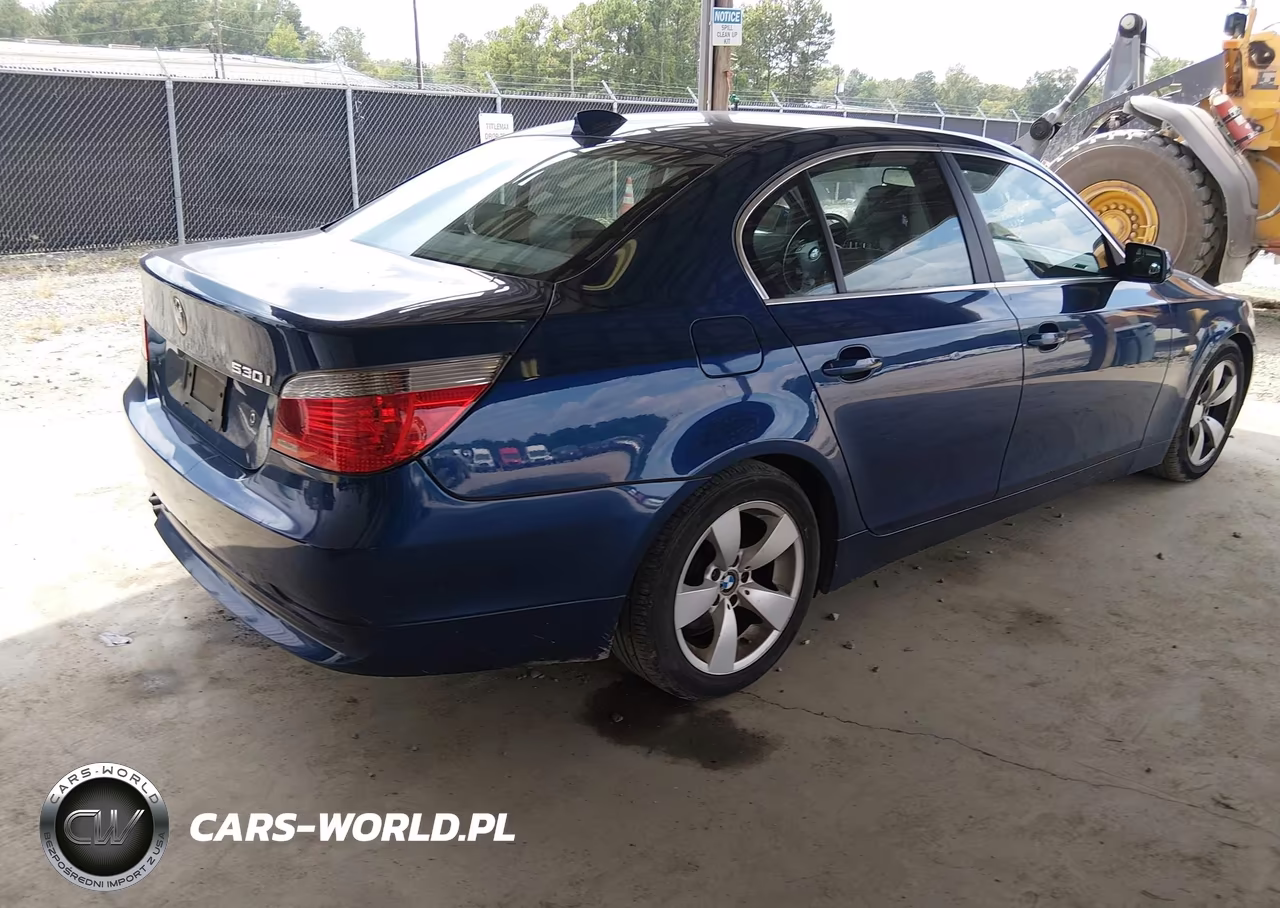 2007 BMW 530I VIN:WBANE73547CM57858 - 4