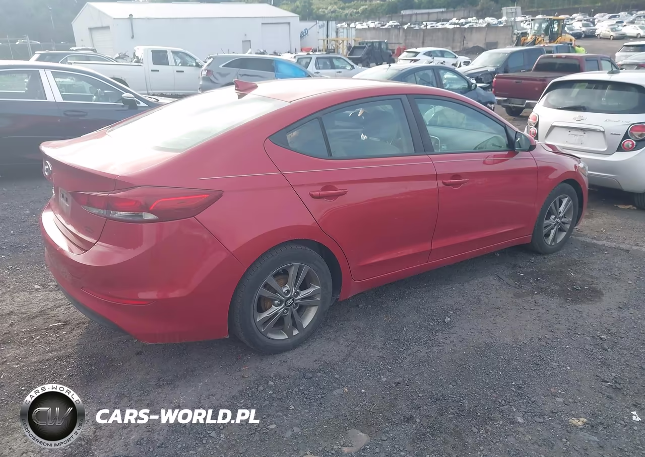 2017 Hyundai Elantra Se VIN:5NPD84LF6HH065547 - 4
