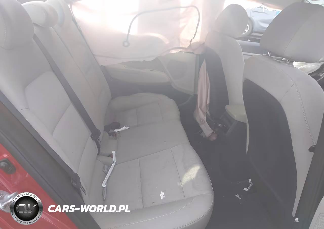 2017 Hyundai Elantra Se VIN:5NPD84LF6HH065547 - 8