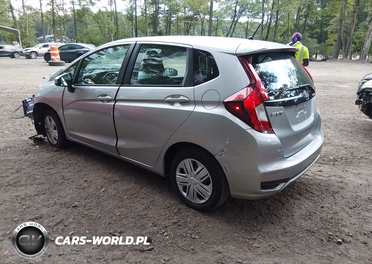 2019 Honda Fit Lx VIN:3HGGK5H49KM737910 - 3