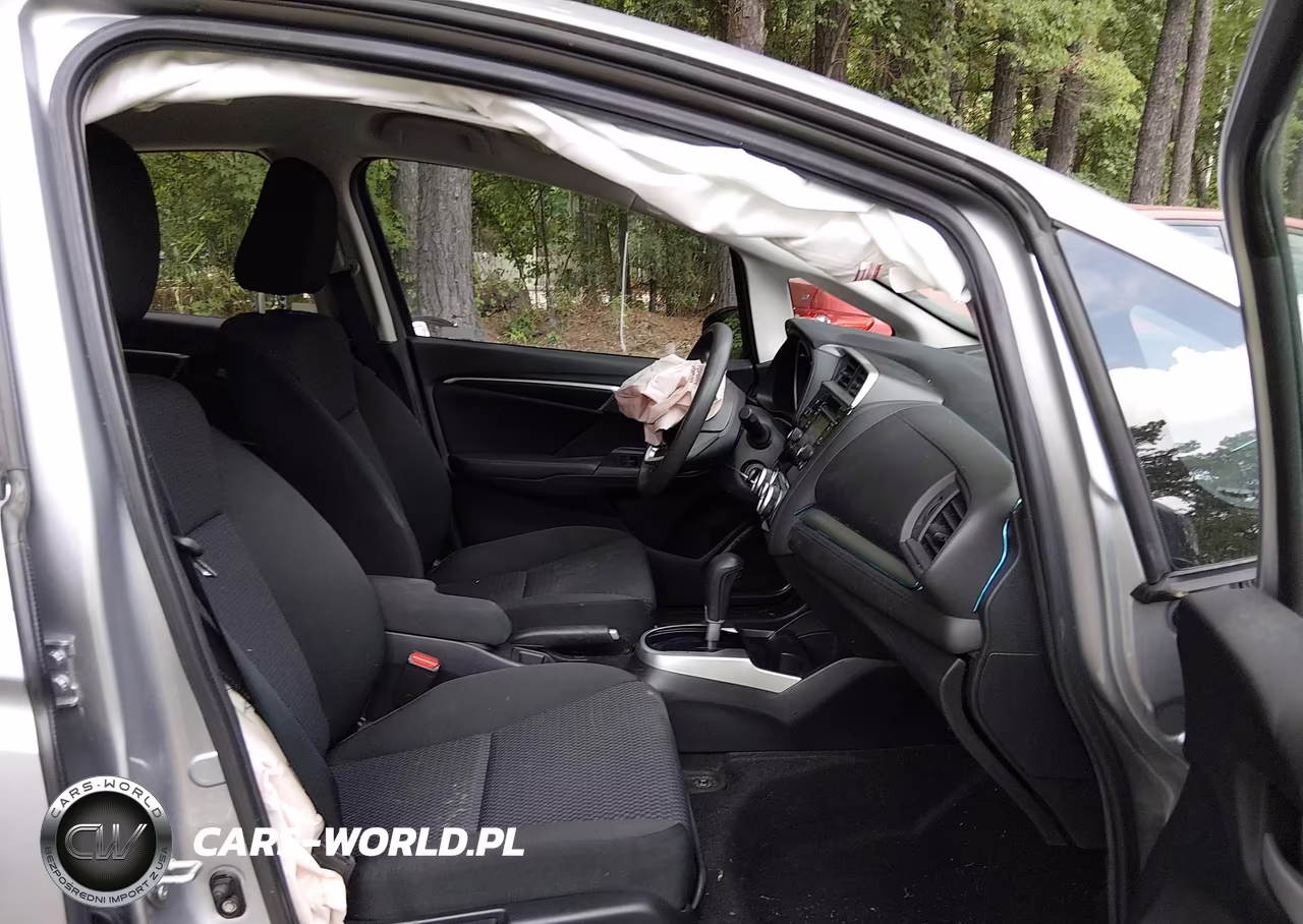 2019 Honda Fit Lx VIN:3HGGK5H49KM737910 - 5