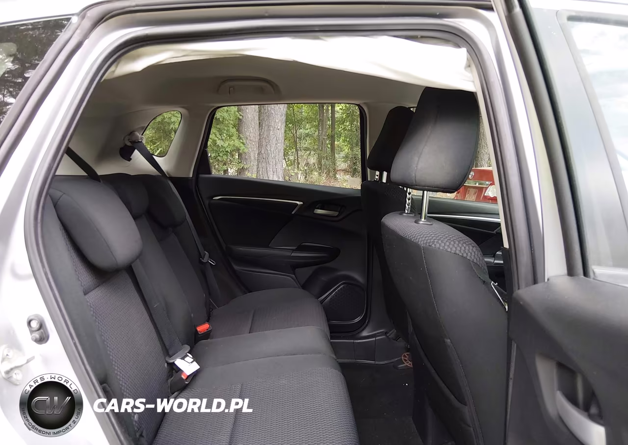 2019 Honda Fit Lx VIN:3HGGK5H49KM737910 - 8