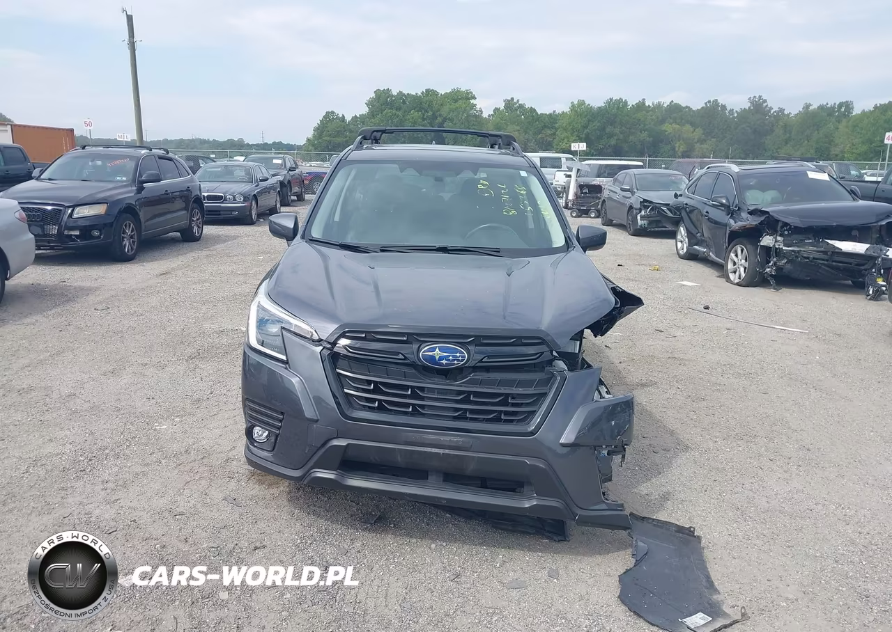 2024 Subaru Forester Premium VIN:JF2SKACC7RH486417 - 12