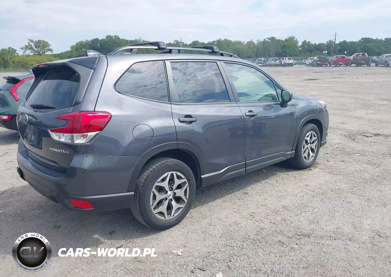 2024 Subaru Forester Premium VIN:JF2SKACC7RH486417 - 4