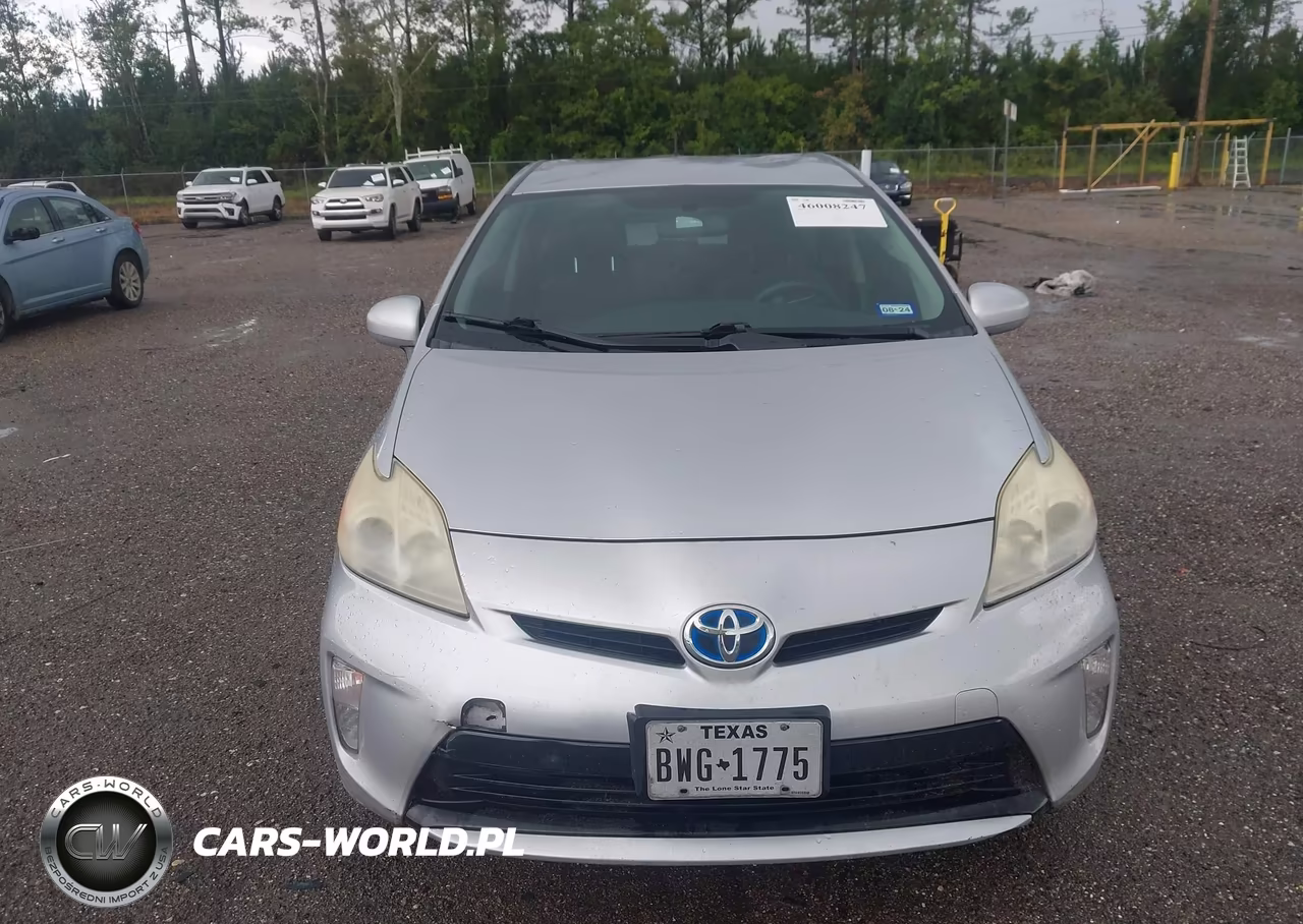 2013 Toyota Prius Three VIN:JTDKN3DU2D5549989 - 12