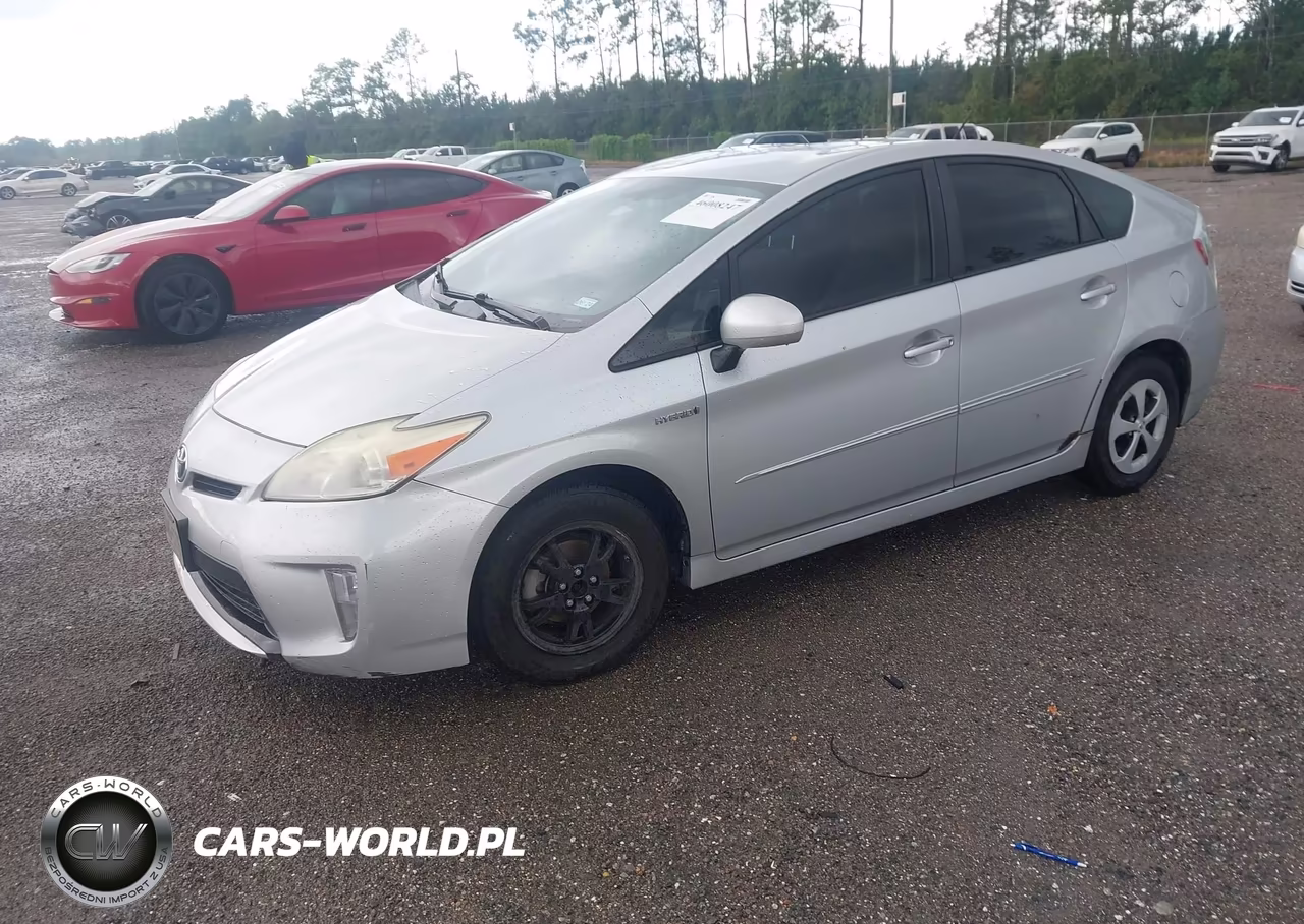 2013 Toyota Prius Three VIN:JTDKN3DU2D5549989 - 2