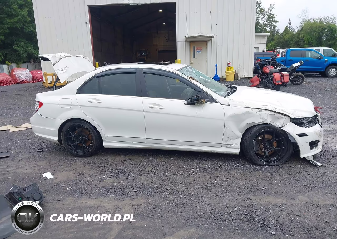 2012 Mercedes-Benz C 300 Luxury 4Matic-Sport 4Matic VIN:WDDGF8BB3CA644297 - 13