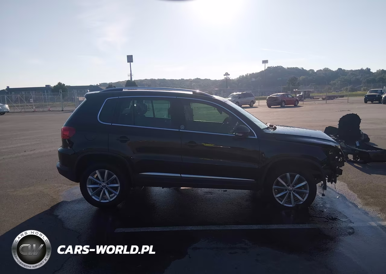 2017 Volkswagen Tiguan 2.0T Wolfsburg Edition VIN:WVGRV7AX3HW502244 - 14