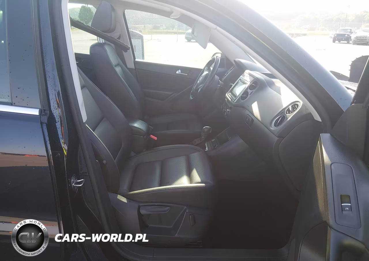 2017 Volkswagen Tiguan 2.0T Wolfsburg Edition VIN:WVGRV7AX3HW502244 - 5