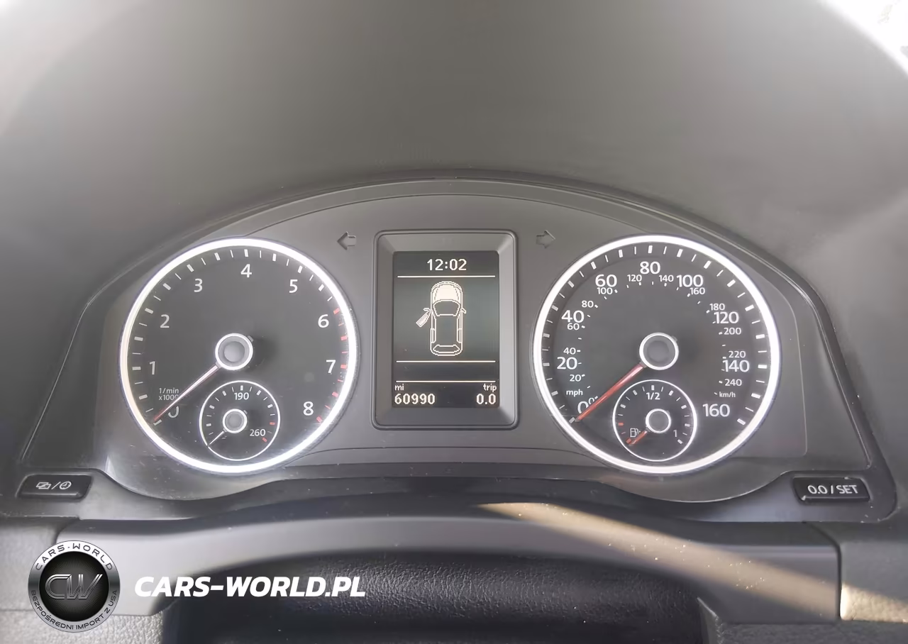 2017 Volkswagen Tiguan 2.0T Wolfsburg Edition VIN:WVGRV7AX3HW502244 - 7
