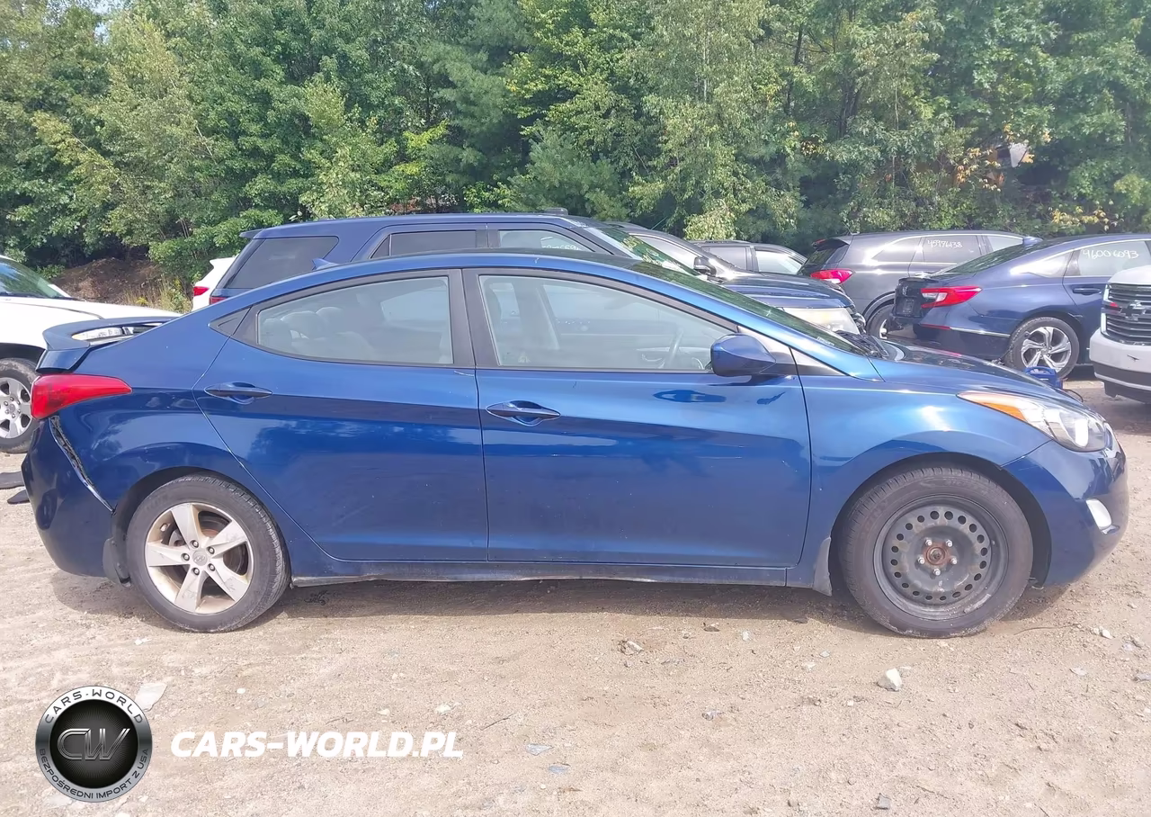 2013 Hyundai Elantra Gls VIN:KMHDH4AE6DU793102 - 13