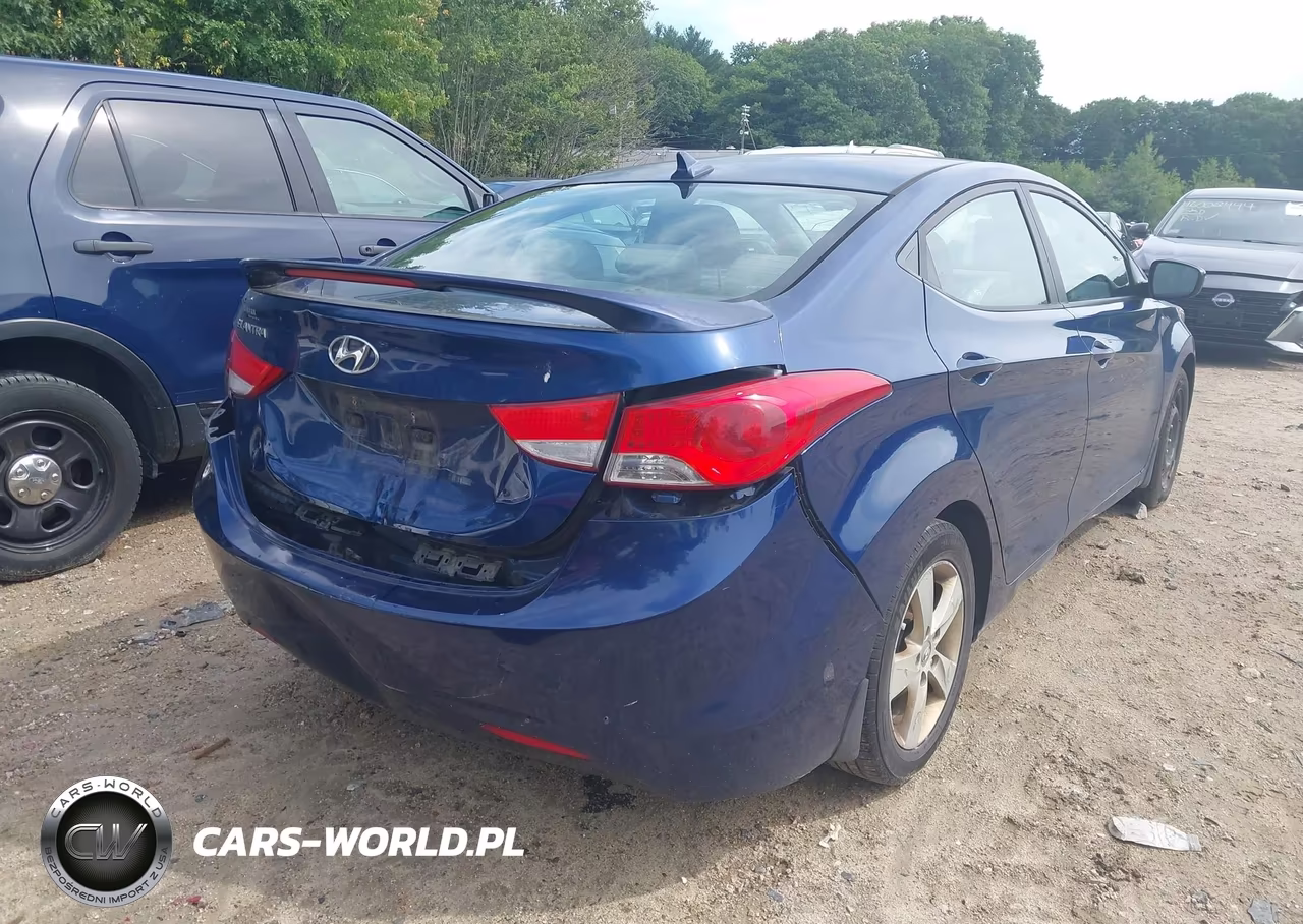 2013 Hyundai Elantra Gls VIN:KMHDH4AE6DU793102 - 4