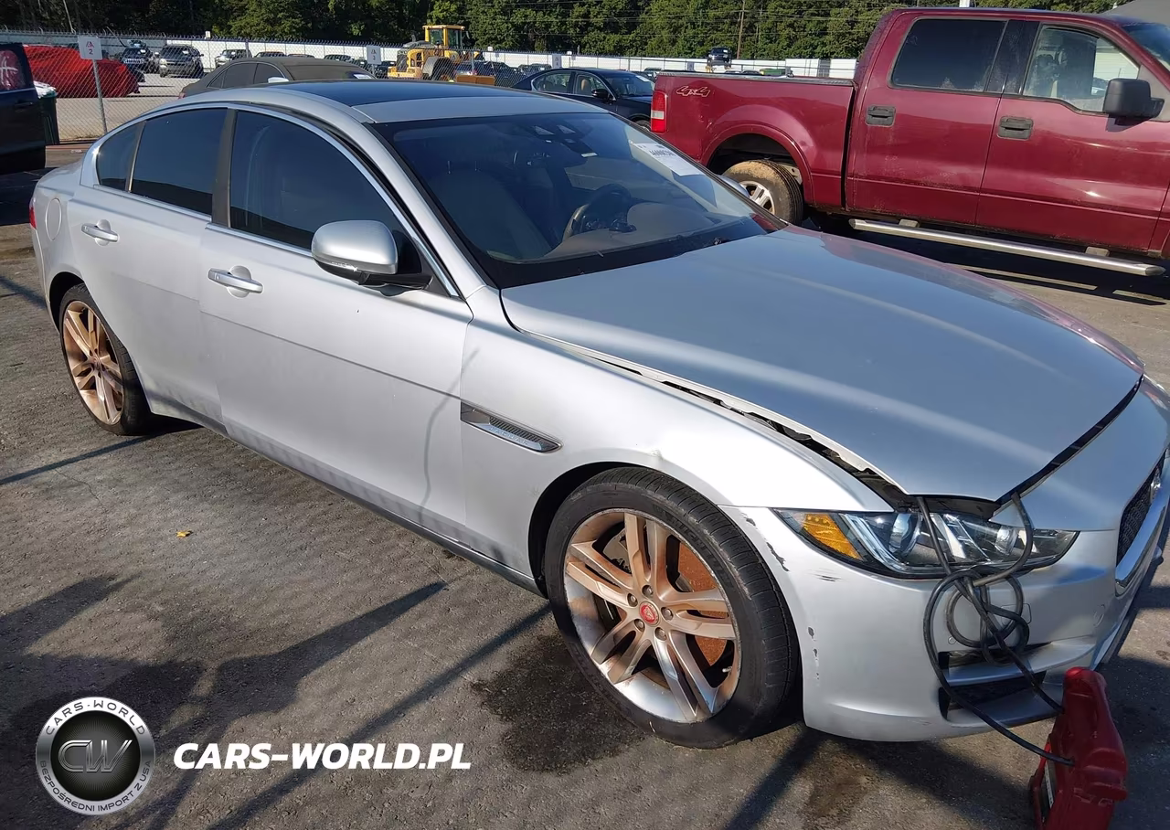 2017 Jaguar Xe 35T Prestige VIN:SAJAE4BV2HA966136 - 1