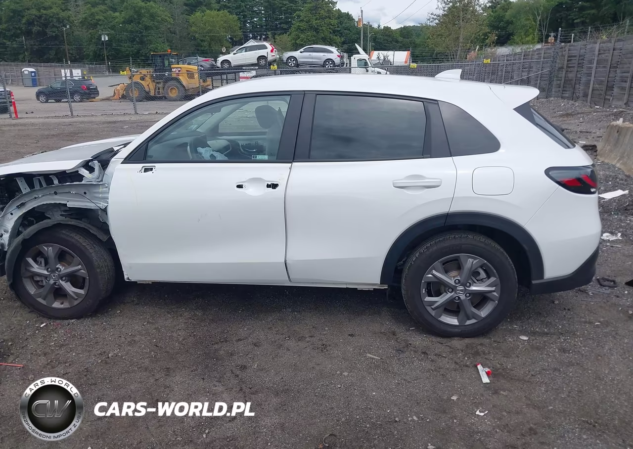2026 Honda Hr-V Awd Lx VIN:3CZRZ2H35TM705749 - 14