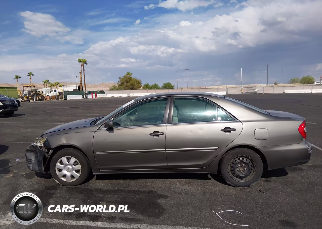 2003 Toyota Camry Le VIN:4T1BE32K73U739711 - 14