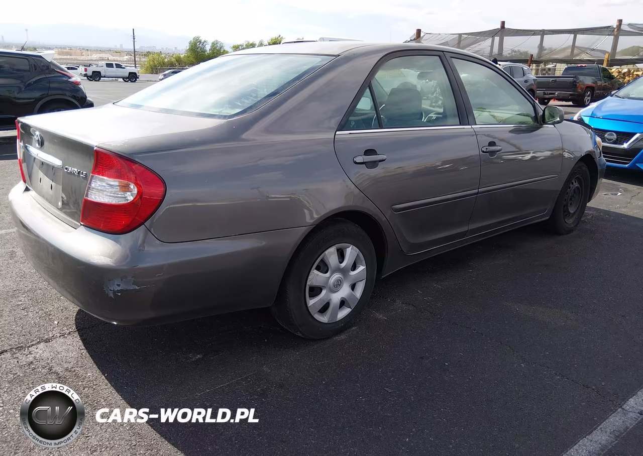 2003 Toyota Camry Le VIN:4T1BE32K73U739711 - 4