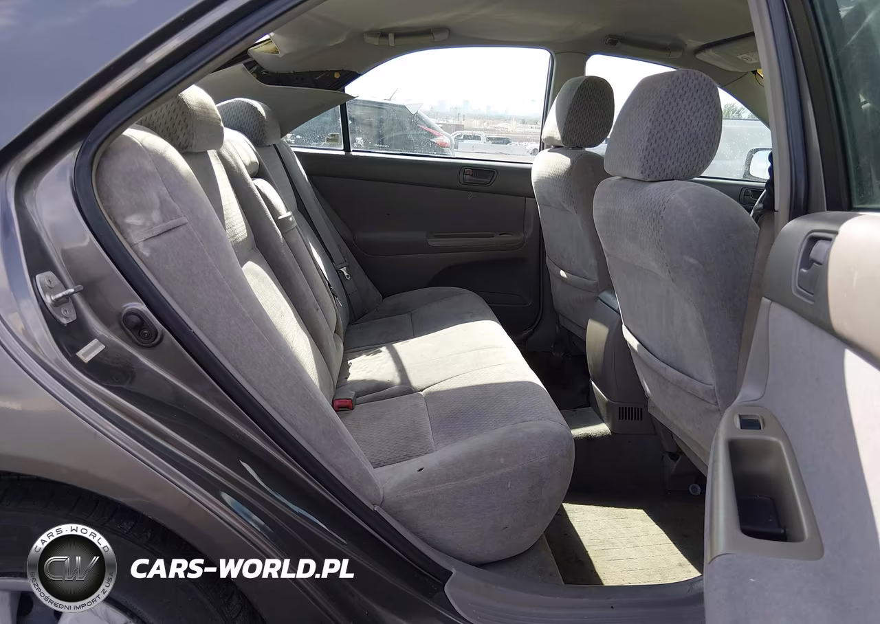 2003 Toyota Camry Le VIN:4T1BE32K73U739711 - 8