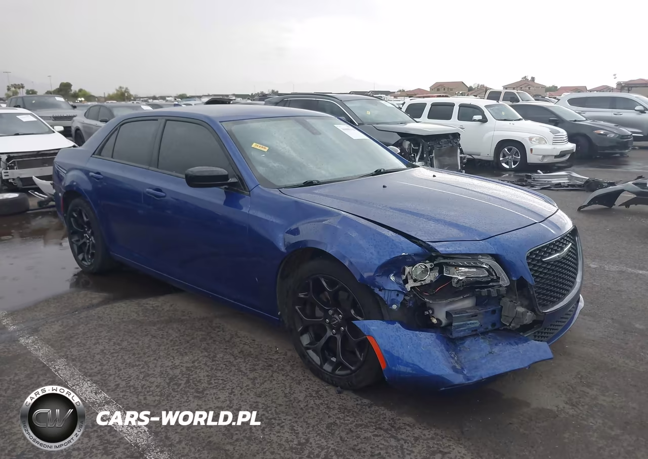 2019 Chrysler 300 Touring VIN:2C3CCAAG1KH728838 - 1