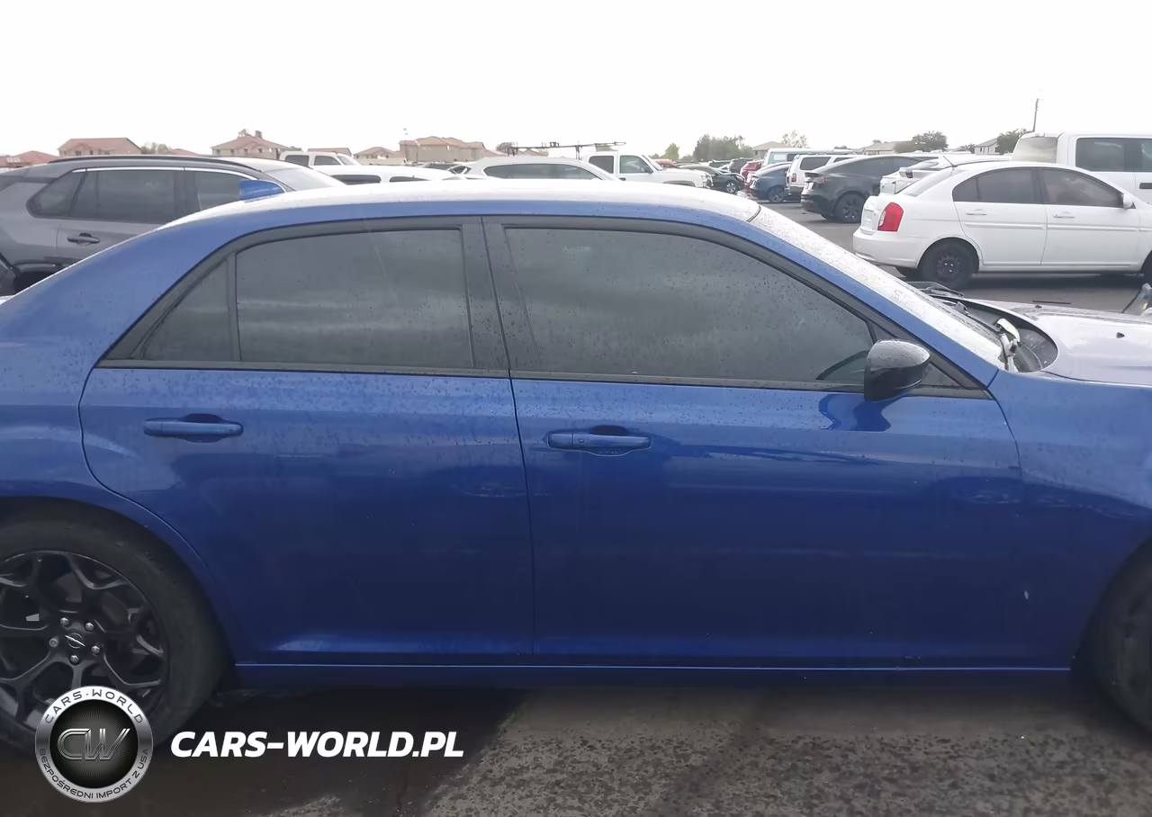 2019 Chrysler 300 Touring VIN:2C3CCAAG1KH728838 - 13
