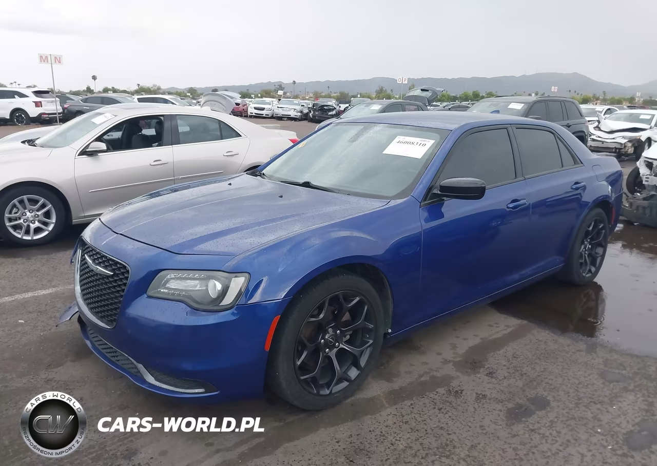 2019 Chrysler 300 Touring VIN:2C3CCAAG1KH728838 - 2