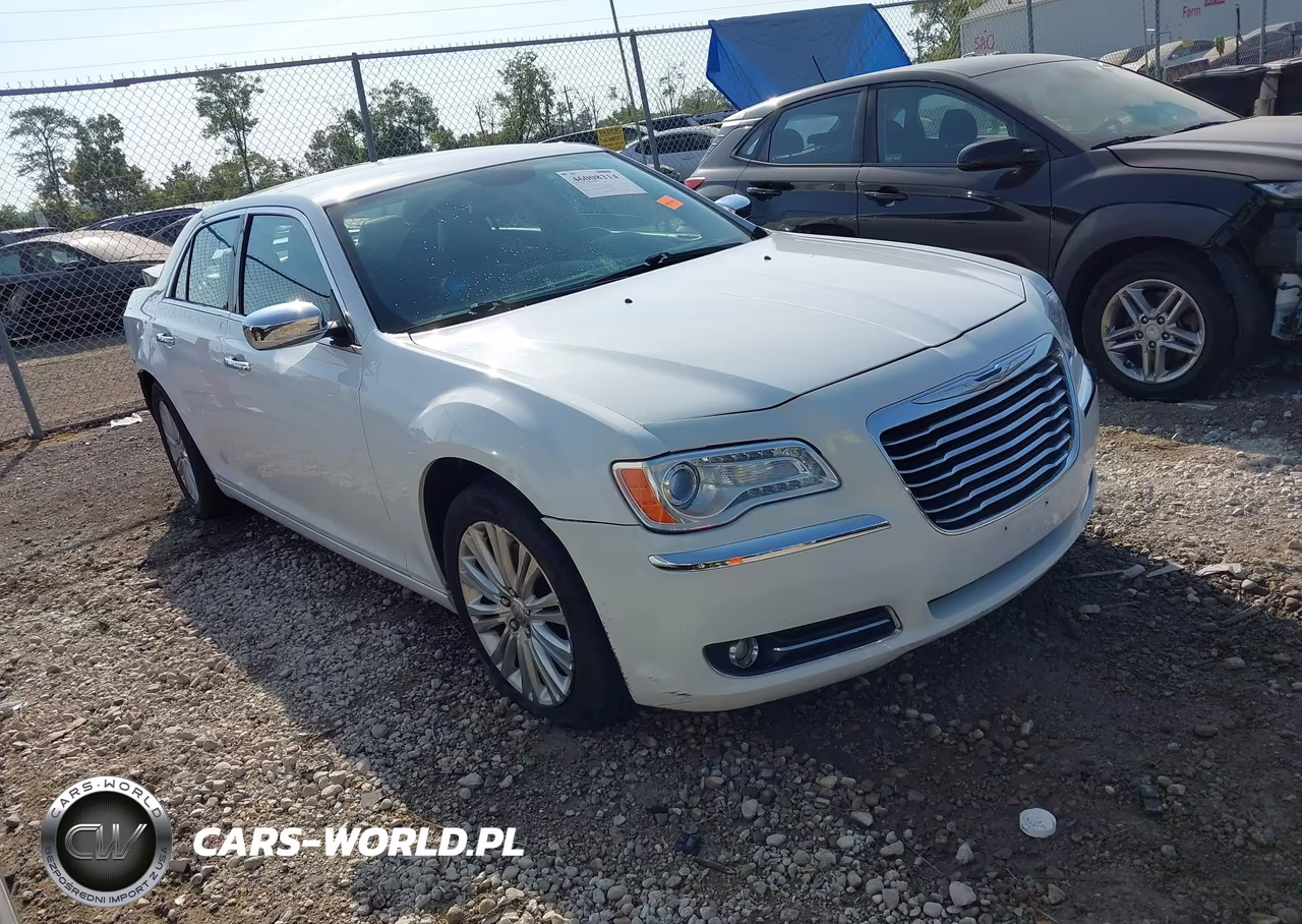 2013 Chrysler 300C Awd