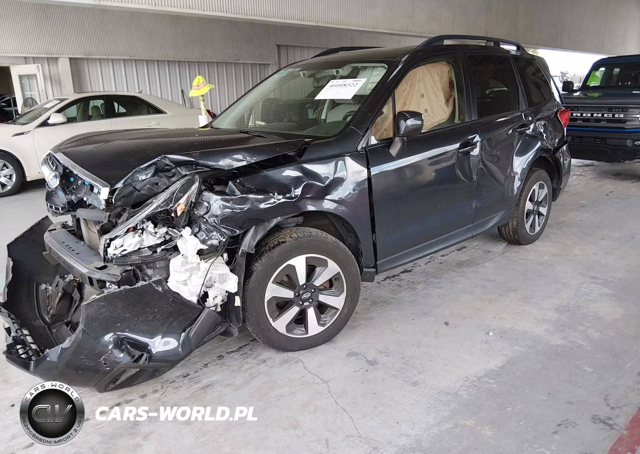 2017 Subaru Forester 2.5I Premium VIN:JF2SJAGC2HH575243 - 2