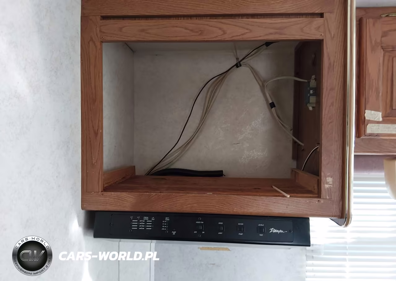1996 Ford Econoline E350 Cutaway Van VIN:1FDKE30G3THA71672 - 14