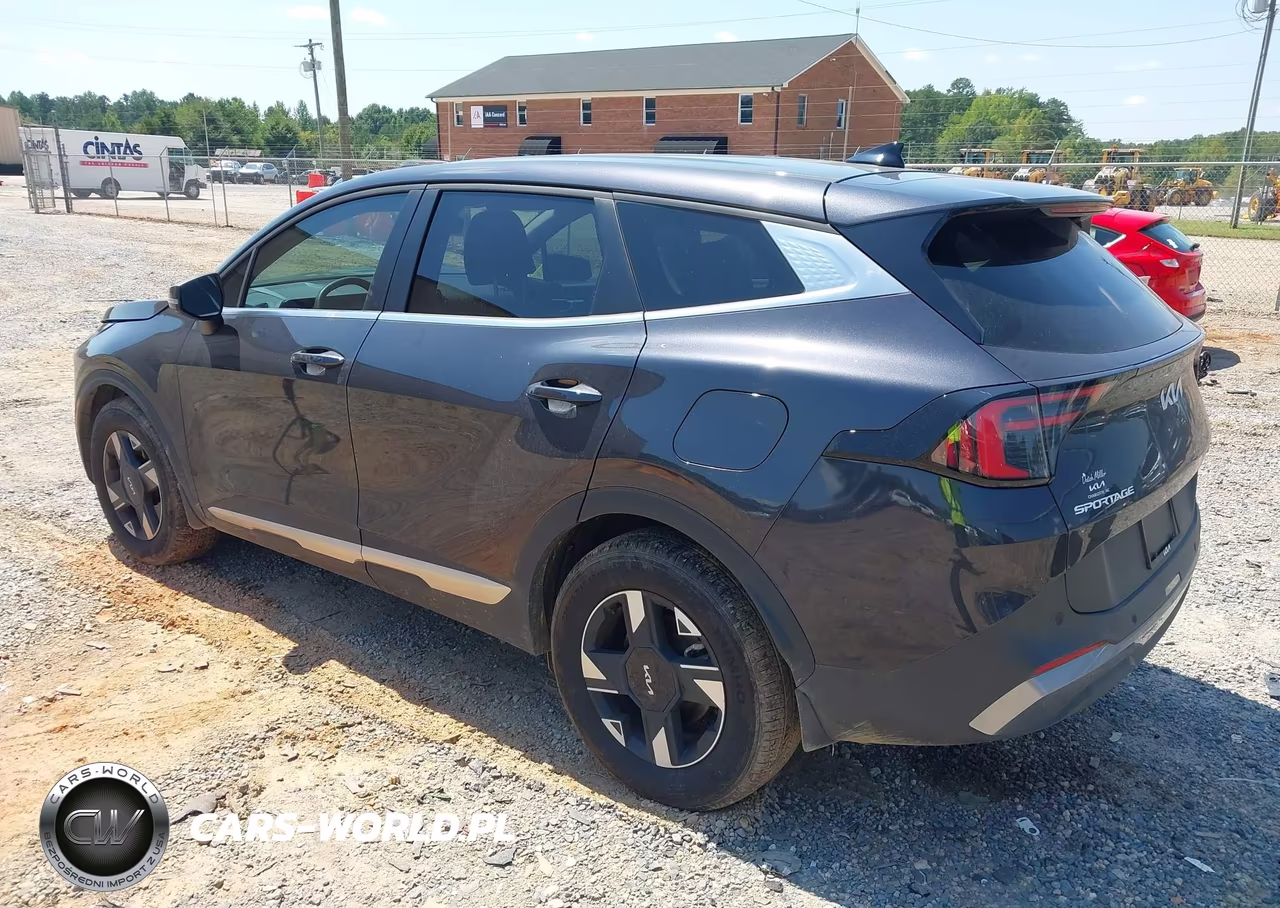 2026 Kia Sportage Lx VIN:5XYK23DF2TG329686 - 3