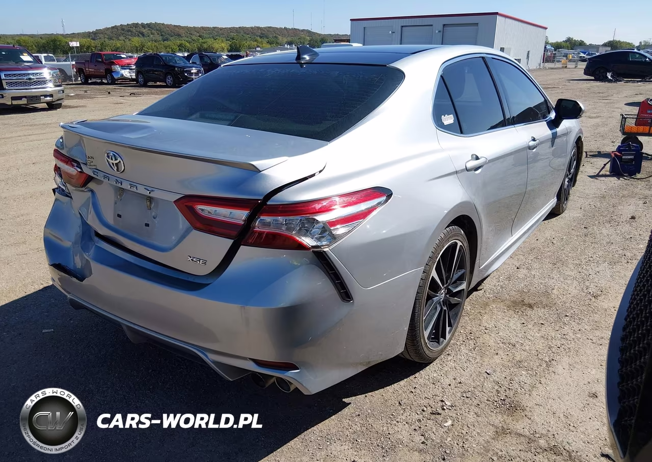 2020 Toyota Camry Xse VIN:4T1K61AK0LU933337 - 4