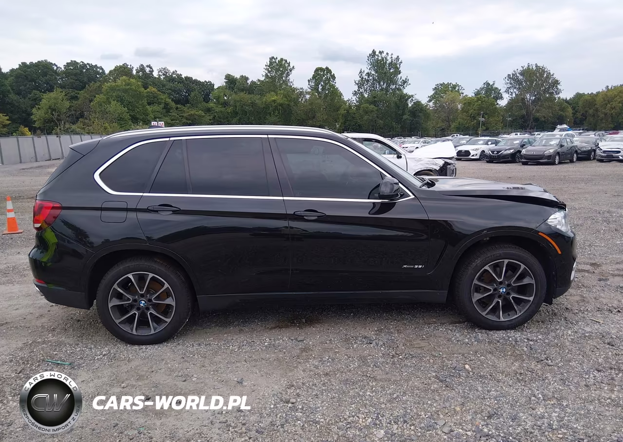 2018 BMW X5 xDrive35I VIN:5UXKR0C54J0Y05330 - 12