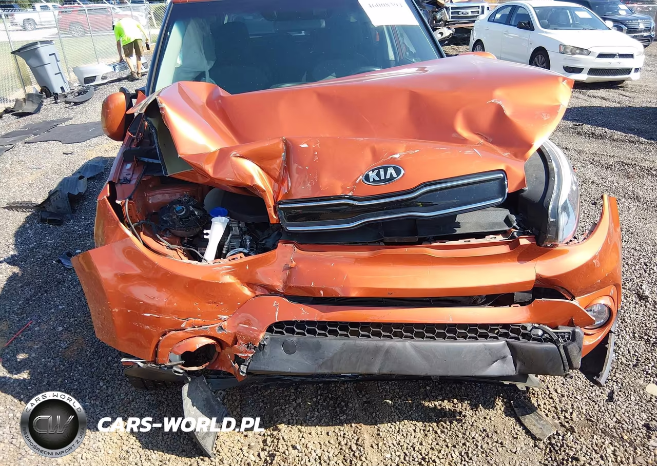 2018 Kia Soul + VIN:KNDJP3A57J7596387 - 6