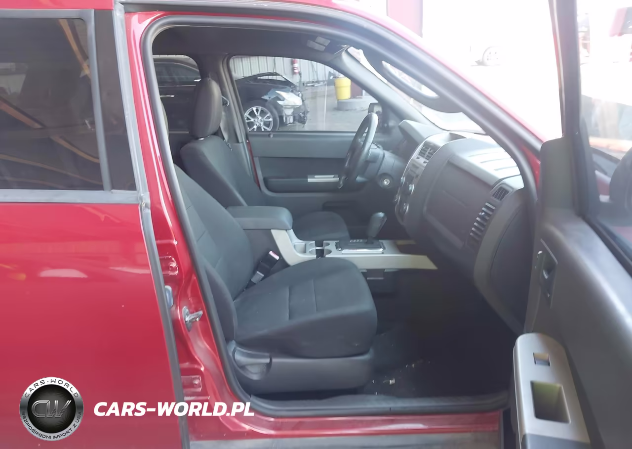 2010 Ford Escape Xlt VIN:1FMCU0DG1AKA36144 - 5