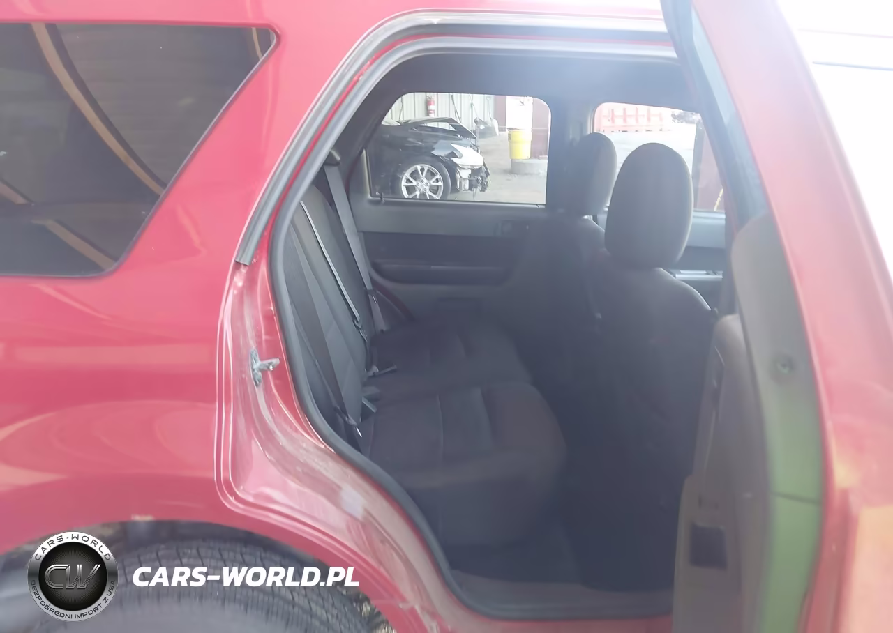 2010 Ford Escape Xlt VIN:1FMCU0DG1AKA36144 - 8